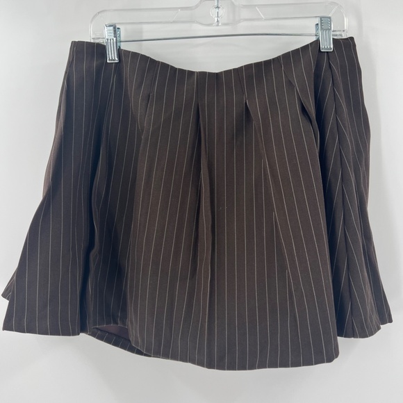 MANIERE DE VOIR RINA PINSTRIPE PLEATED SKORT BROWN NEW SIZE 10 - Picture 4 of 10
